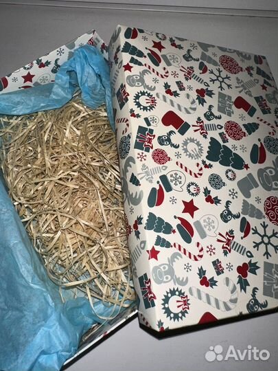 Коробка подарочная на нг с наполнителем