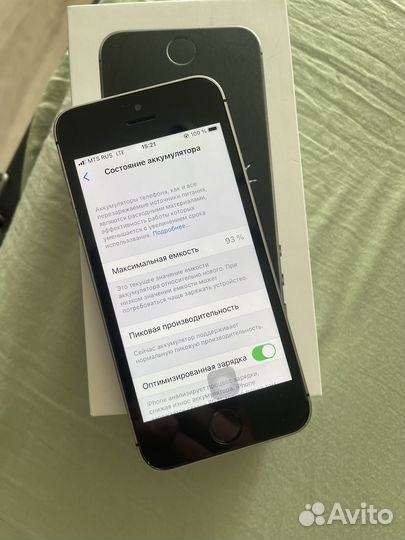 iPhone SE, 32 ГБ