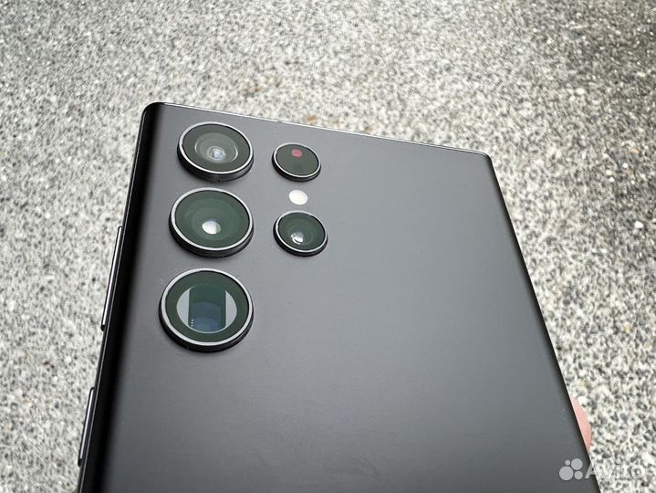 Samsung Galaxy S22 Ultra, 12/256 ГБ