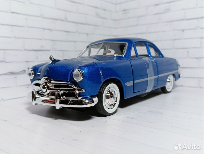 Модель 1/24 Ford Coupe (1949) Motormax