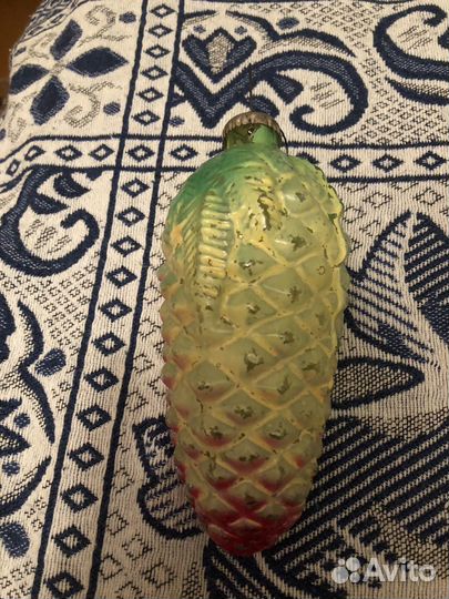 Ёлочная игрушка шишка