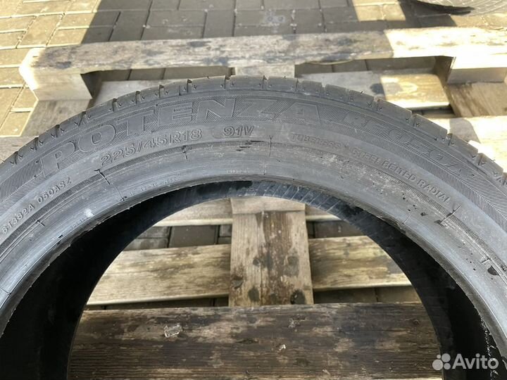 Bridgestone Potenza RE050A 225/45 R18