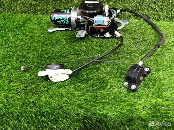 Доводчик двери задний левый Honda Stepwgn RG2