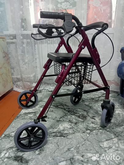 Ходунки для инвалидов и пожилых