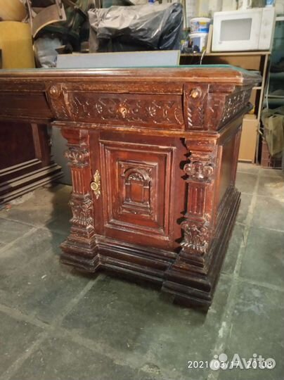 Антикварный старинный письменный стол