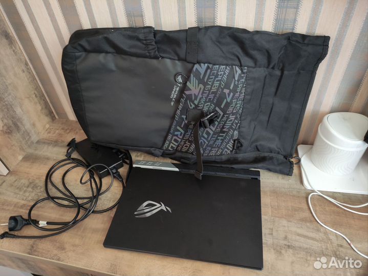 Asus Rog strix scar g533 RTX3070/R9/RAM32/SSD1TB