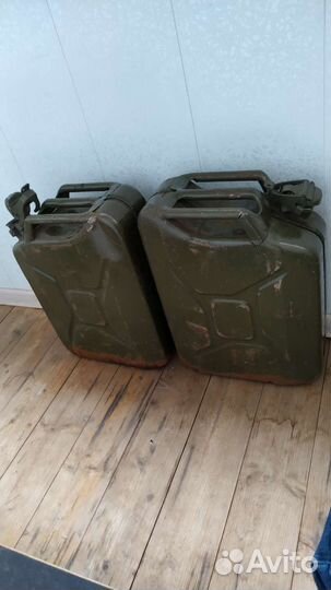 Канистры металлические 20 л