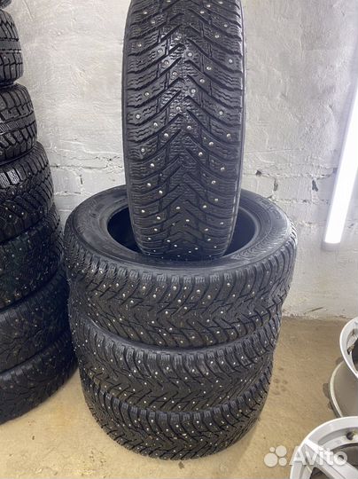 Nokian Tyres Hakkapeliitta 8 205/55 R16