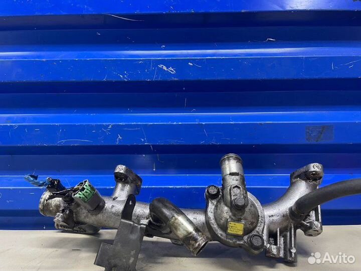 Корпус термостата Nissan Maxima A33 3.0 VQ30DE