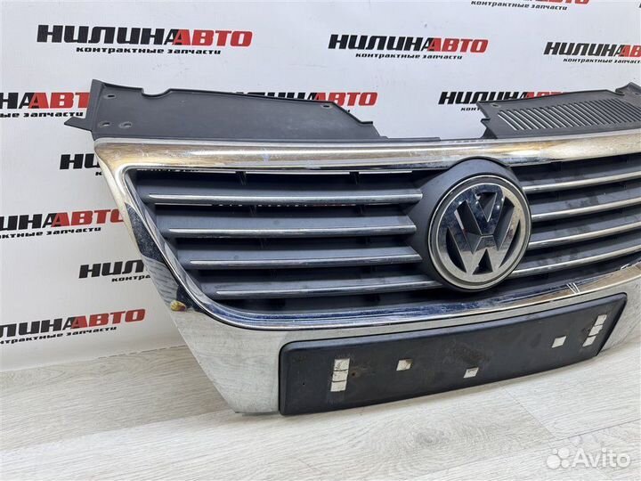 Решетка радиатора Volkswagen Passat B6 седан 3C2
