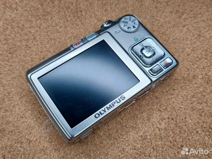 С коробкой Olympus FE-230 в отличном состоянии