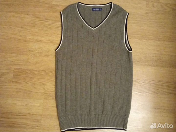 Жилет школьный для мальчика новый