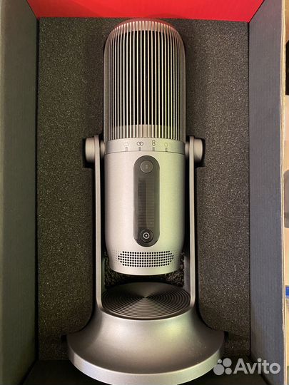 Микрофон универсальный Thronmax