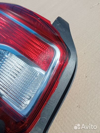 Фонарь задний Renault Logan 2