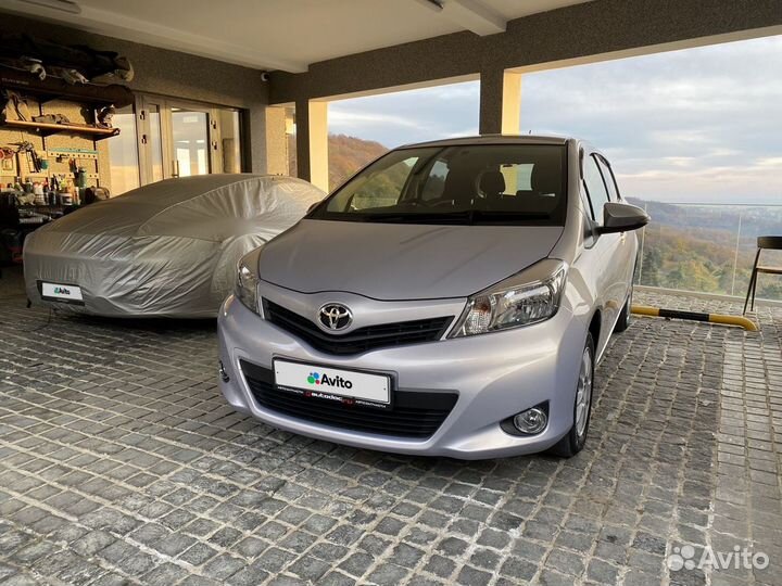 Toyota Vitz 1.0 CVT, 2012, 59 000 км