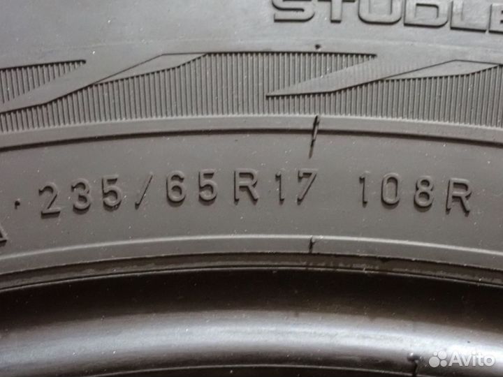 Nokian Tyres Hakkapeliitta R2 SUV 235/65 R17 108R