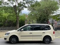 Volkswagen Touran 1.4 MT, 2011, 224 754 км, с пробегом, цена 1 195 000 руб.