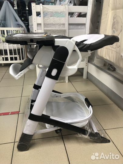 Стульчик для кормления Carrello Apricus