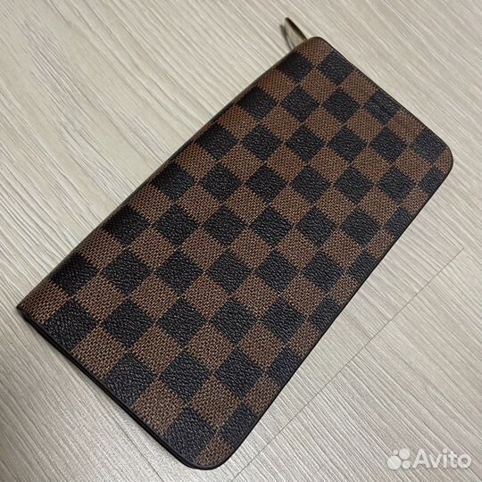 Louis Vuitton кошелек