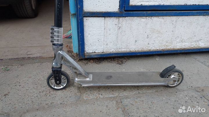 Трюковой самокат