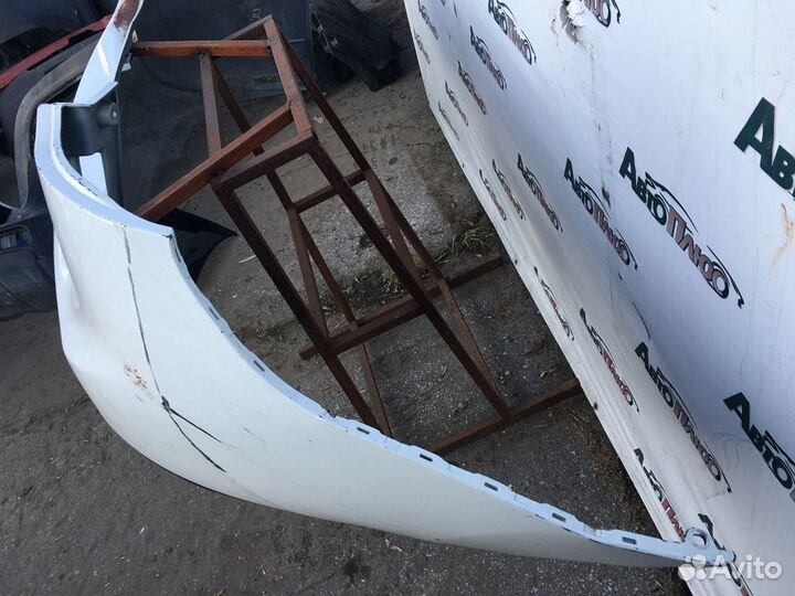 Бампер задний Mitsubishi Outlander 3