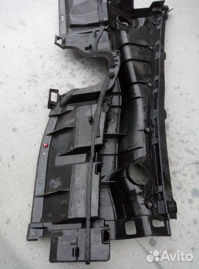 Жабо левое Toyota Corolla 150 2009