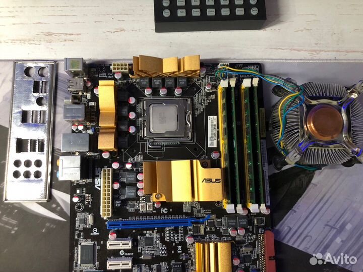 Комплект Asus P5Q + Intel Quad Q9500 + 8Gb DDR2