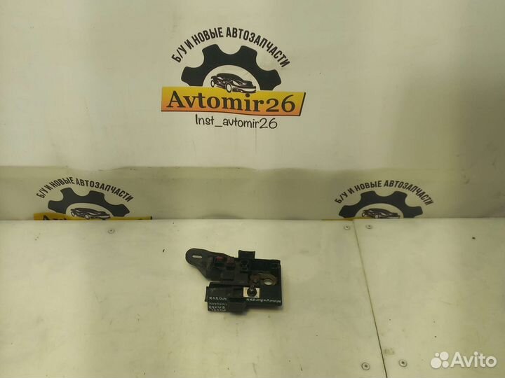 Клейма акомулятора плюсовая Hyundai Equus