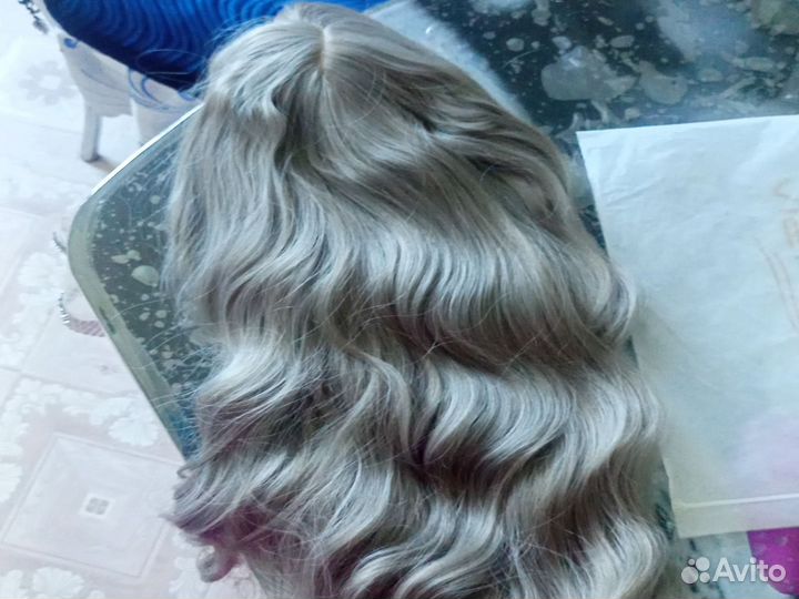 Искусственный парик