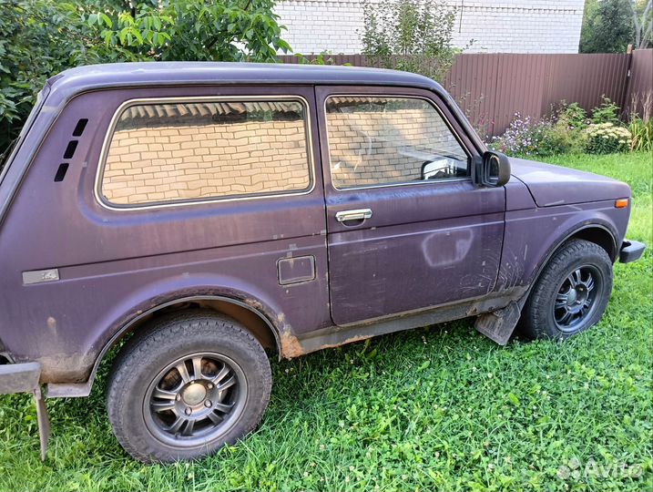 LADA 4x4 (Нива) 1.7 МТ, 2001, 200 000 км