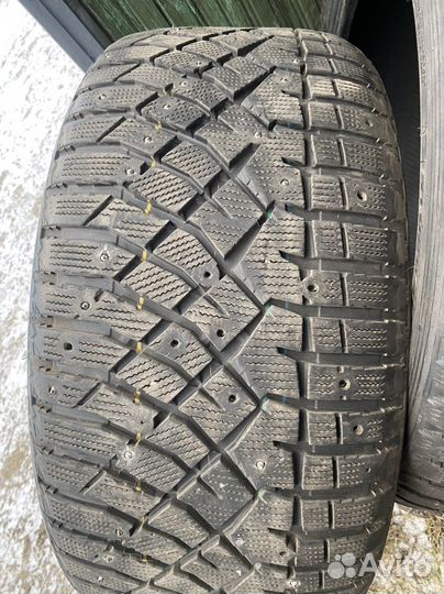 Nitto Therma Spike 295/40 R21 111T