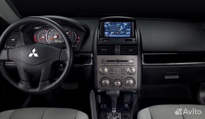 Торпедо Mitsubishi Galant панель приборов