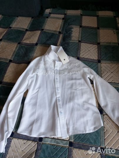 Блузка новая школьная