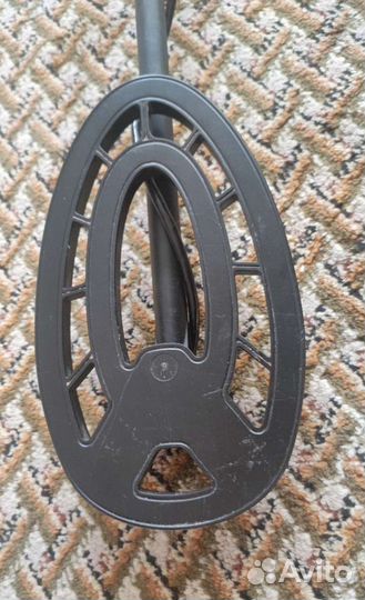 Металлоискатель Fisher F22