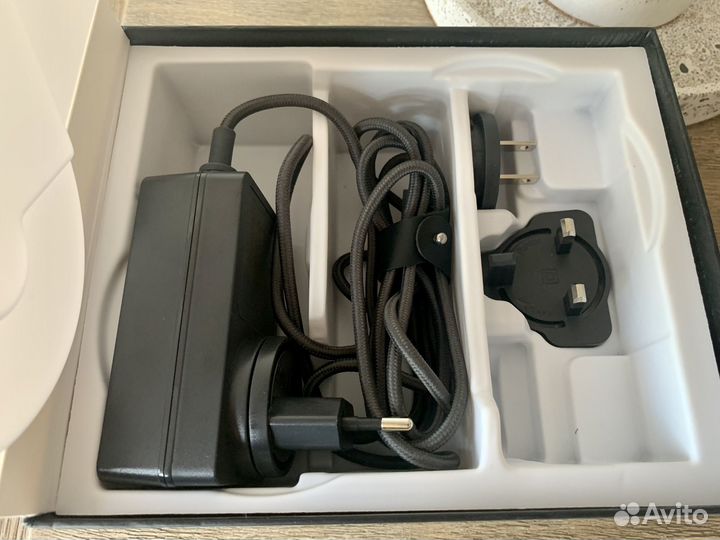 Беспроводное зарядное устройство Native Union