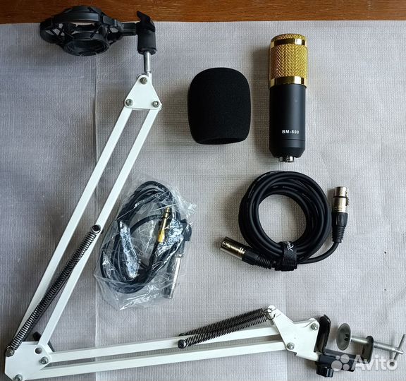 Микрофон студийный конденсаторный BM 800