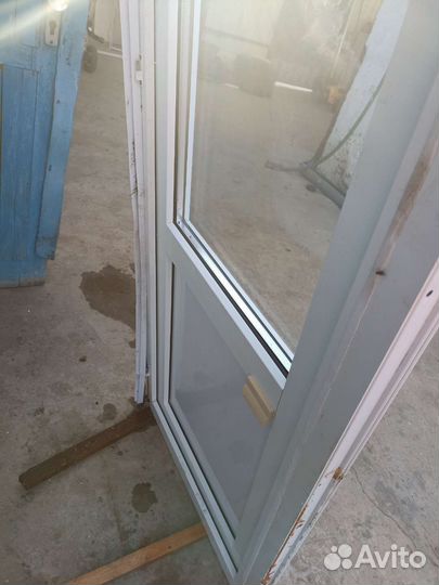 Балконная дверь