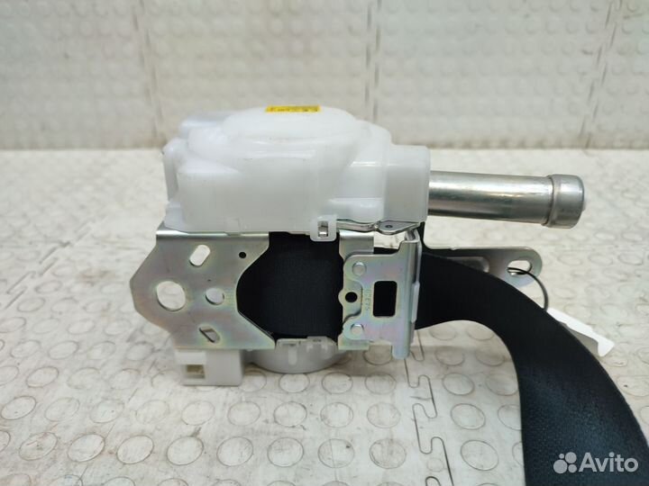 Ремень безопасности передний левый Lexus Rx 4 AL20