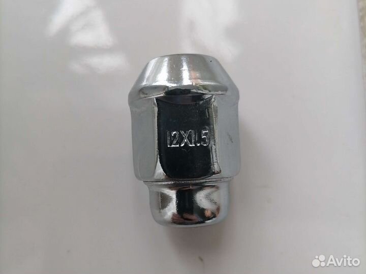 Колесные гайки