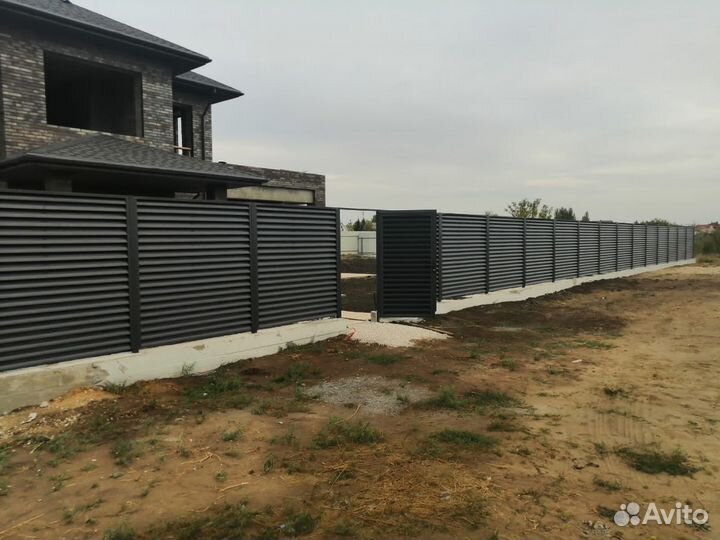 Забор из жалюзи в покрытии Матте