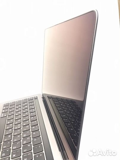 Apple MacBook Pro 13 2020 i5 Retina 8/256gb