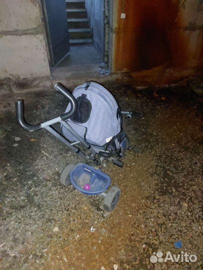 Детский трехколесный велосипед бу