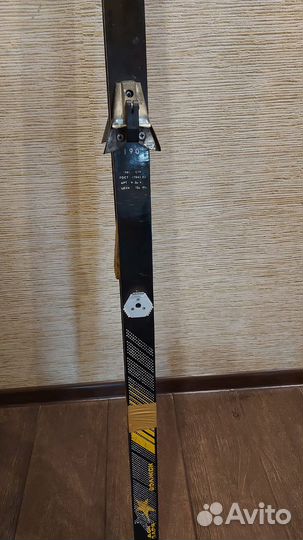 Лыжи беговые пластиковые