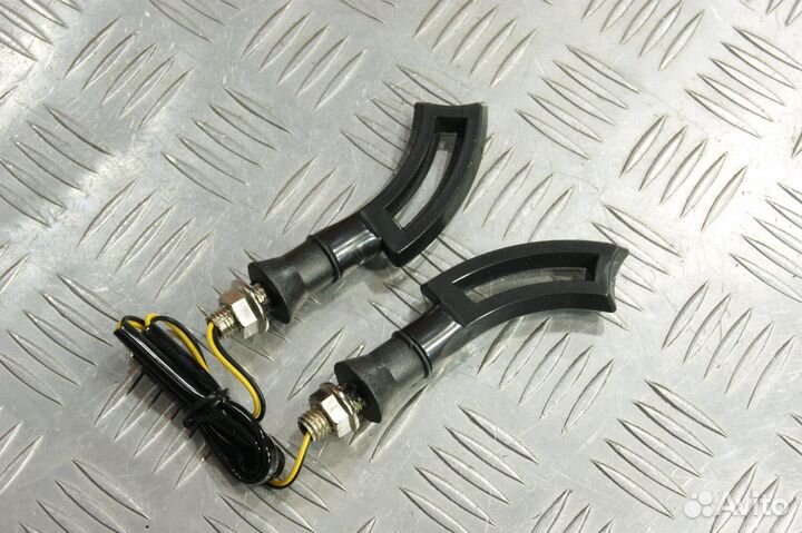 Поворотники передние