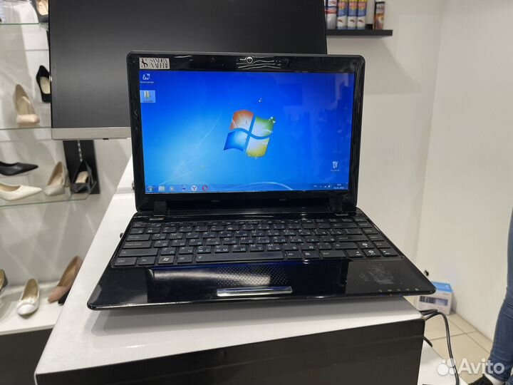 Ноутбук asus 1201 NL