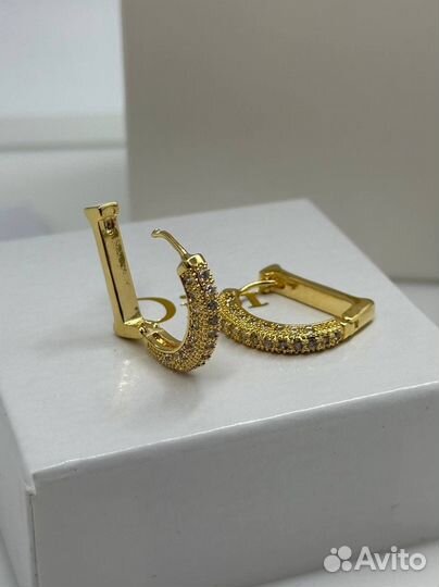 Серьги Cartier, Bvlgari