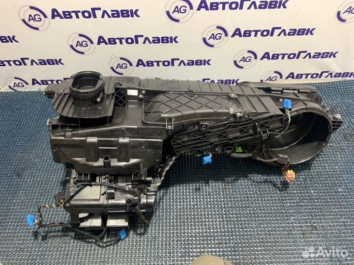 Корпус отопителя Volkswagen Passat