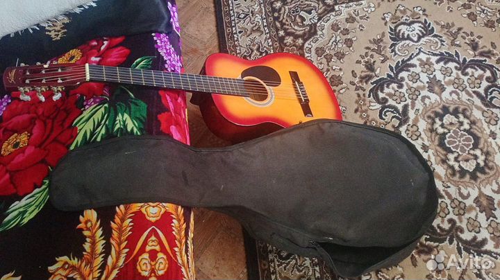 Продам Гитару