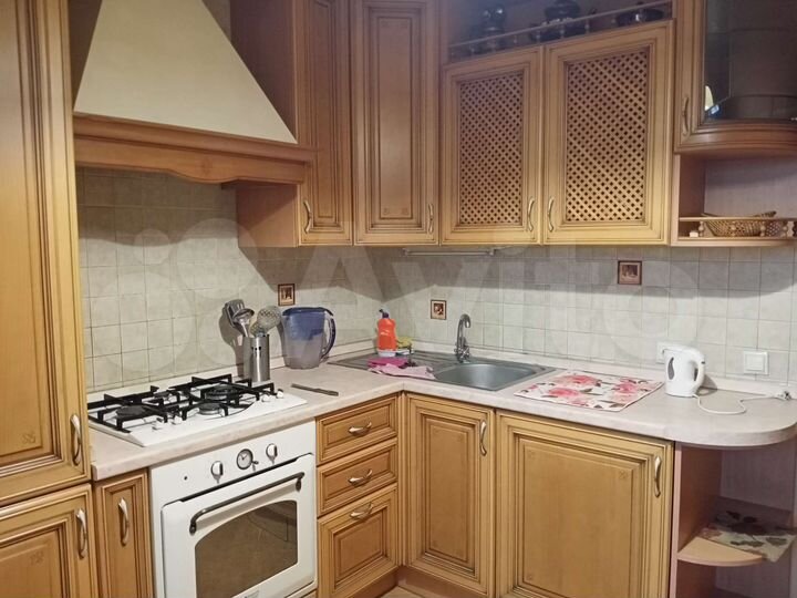 2-к. квартира, 75 м², 5/10 эт.