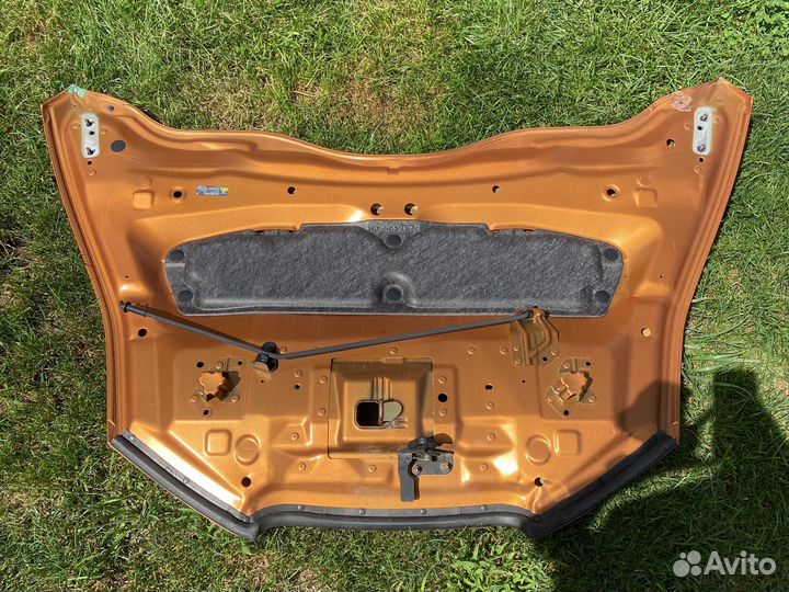 Капот nissan leaf